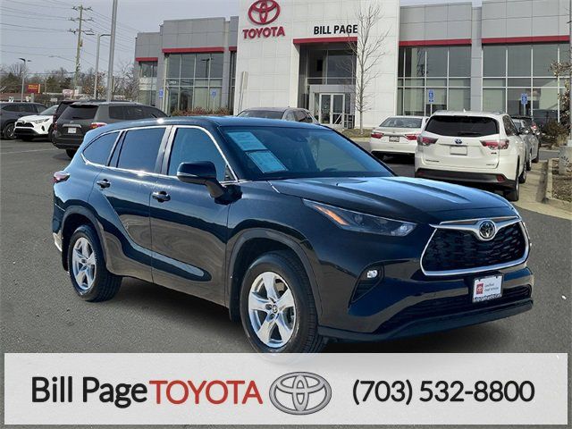 2024 Toyota Highlander LE