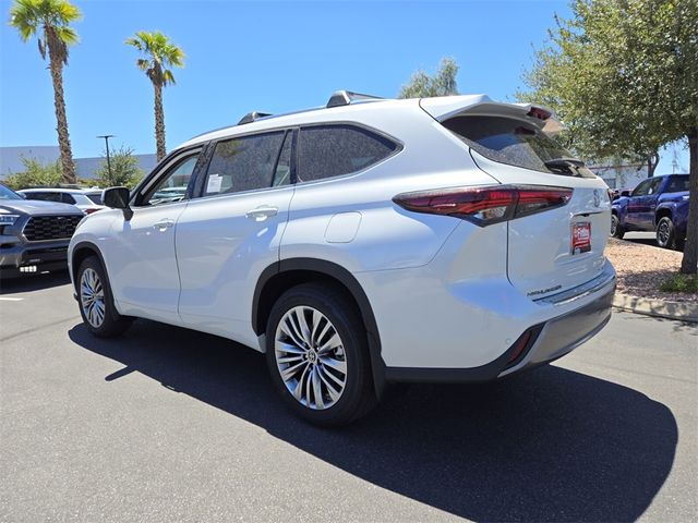 2024 Toyota Highlander Platinum