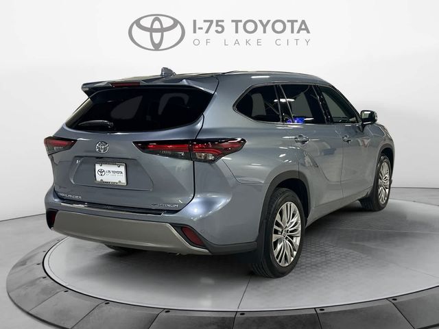 2024 Toyota Highlander Platinum