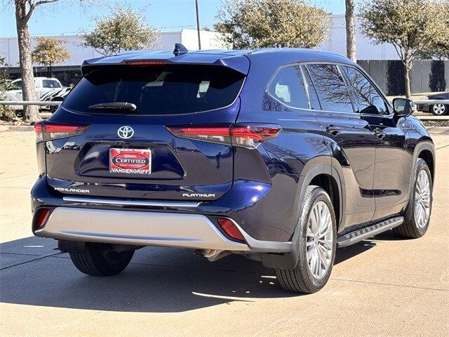 2024 Toyota Highlander Platinum