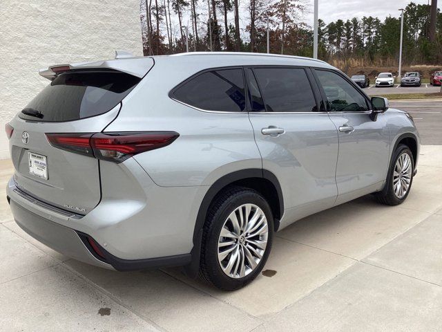 2024 Toyota Highlander Platinum