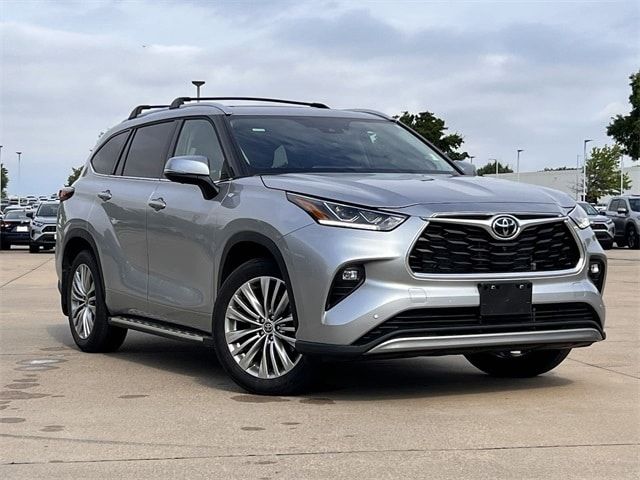 2024 Toyota Highlander Platinum