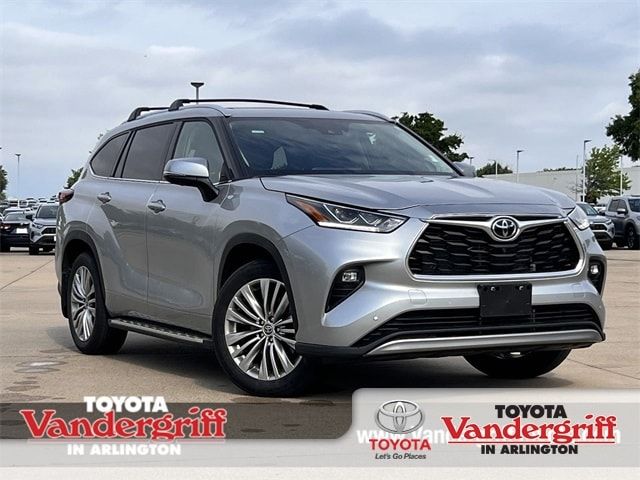 2024 Toyota Highlander Platinum