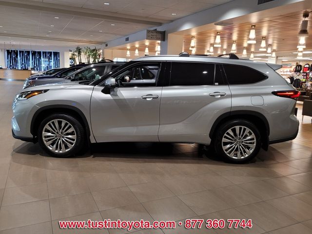 2024 Toyota Highlander Platinum