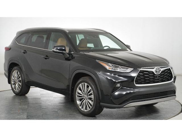 2024 Toyota Highlander Platinum