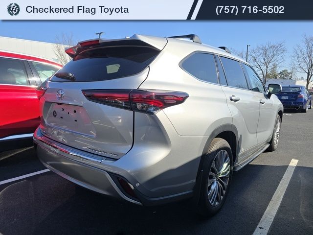 2024 Toyota Highlander Platinum