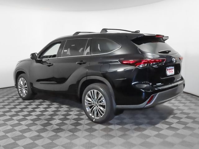 2024 Toyota Highlander Platinum