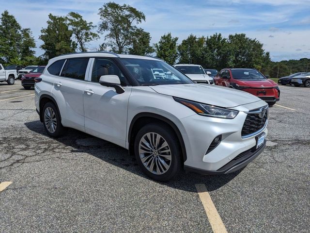 2024 Toyota Highlander Platinum