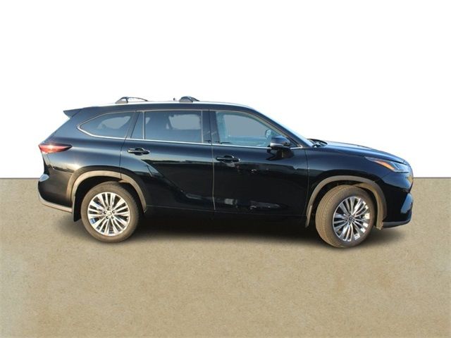 2024 Toyota Highlander Platinum