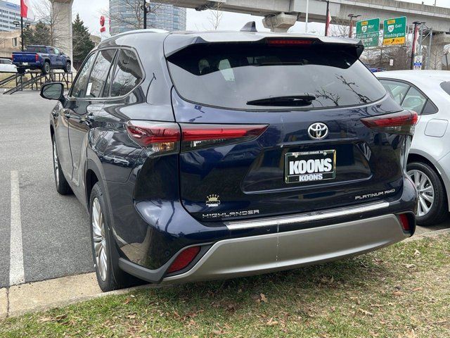 2024 Toyota Highlander Platinum