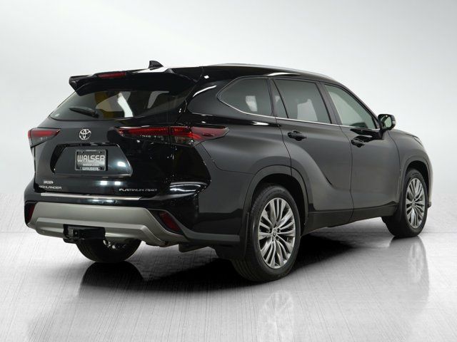 2024 Toyota Highlander Platinum