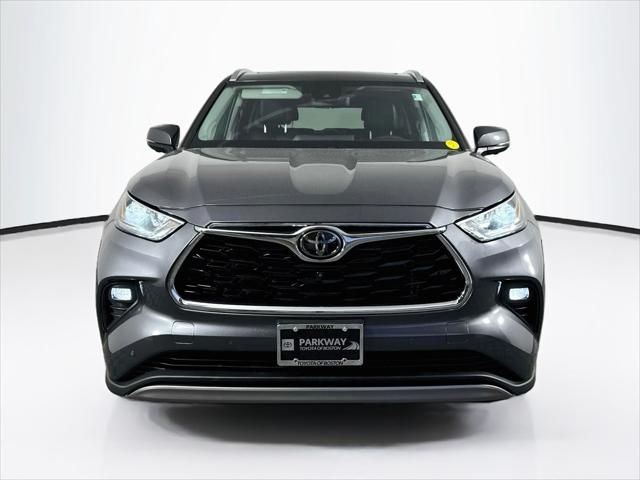 2024 Toyota Highlander Platinum