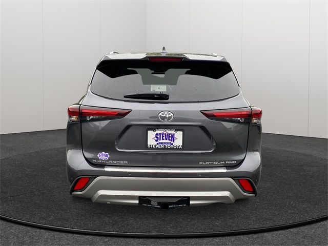 2024 Toyota Highlander Platinum