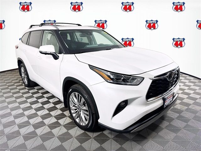 2024 Toyota Highlander Platinum