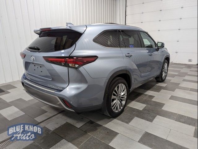 2024 Toyota Highlander Platinum