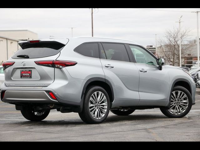 2024 Toyota Highlander Platinum