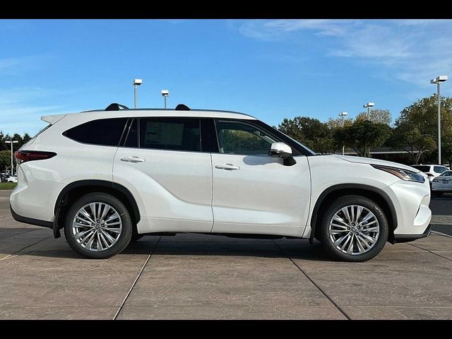 2024 Toyota Highlander Platinum