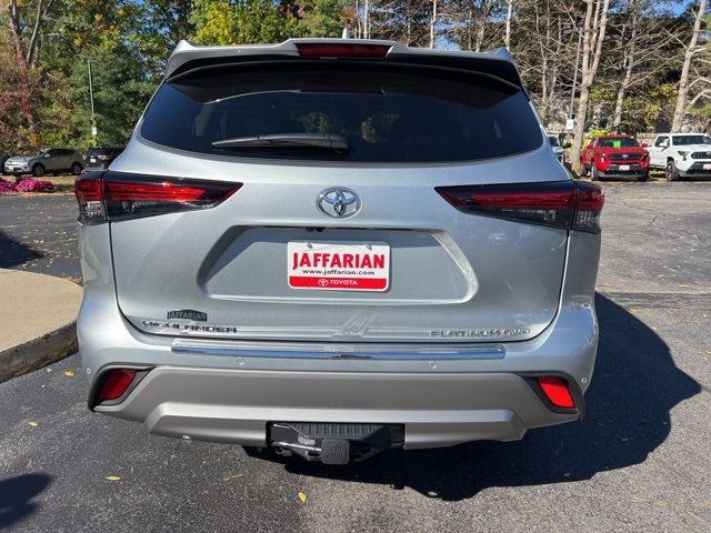 2024 Toyota Highlander Platinum