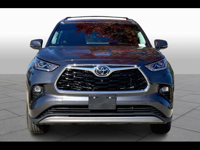 2024 Toyota Highlander Platinum