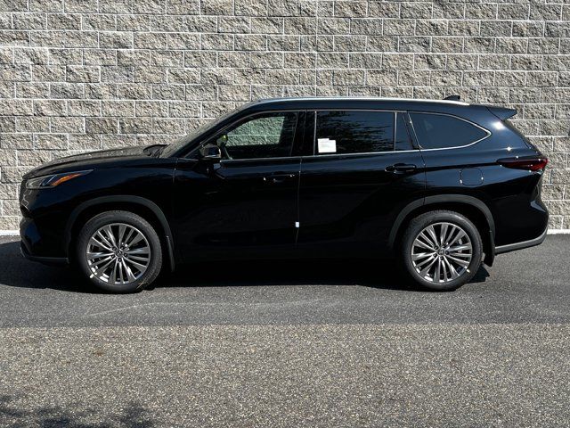 2024 Toyota Highlander Platinum