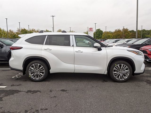 2024 Toyota Highlander Platinum