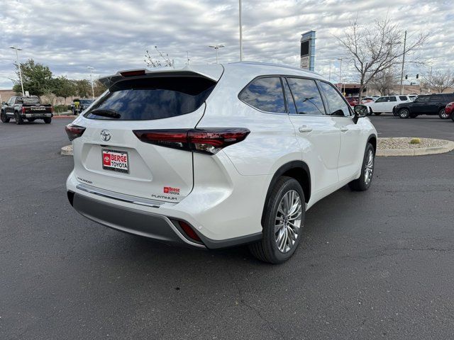 2024 Toyota Highlander Platinum