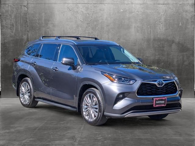 2024 Toyota Highlander Platinum