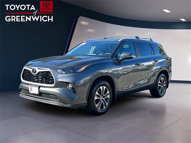 2024 Toyota Highlander Platinum