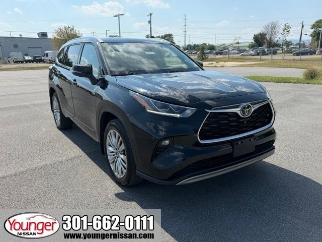 2024 Toyota Highlander Platinum
