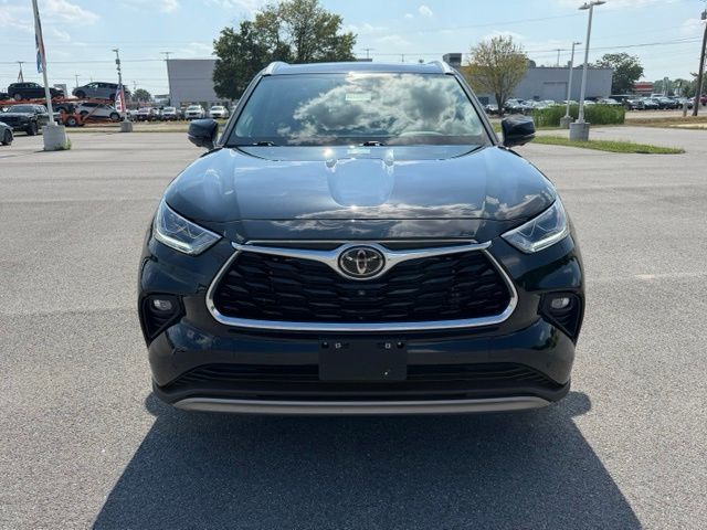 2024 Toyota Highlander Platinum