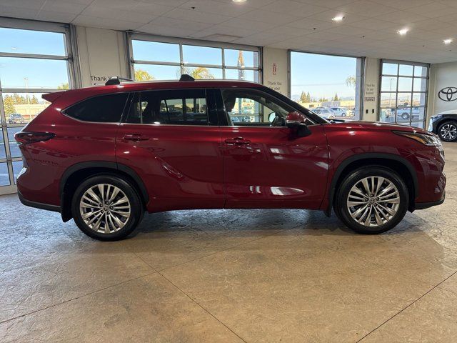 2024 Toyota Highlander Platinum