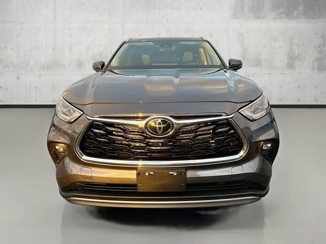 2024 Toyota Highlander Platinum