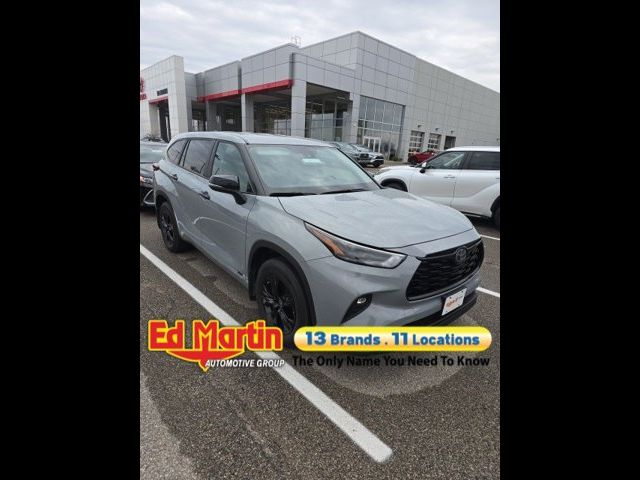 2024 Toyota Highlander Hybrid XLE Nightshade