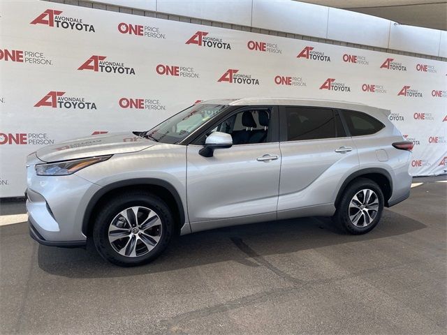 2024 Toyota Highlander XLE