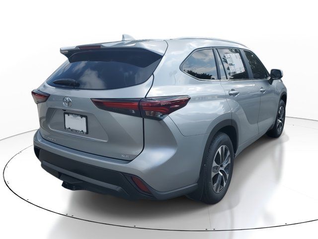 2024 Toyota Highlander XLE