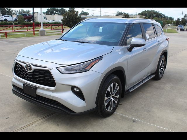 2024 Toyota Highlander XLE