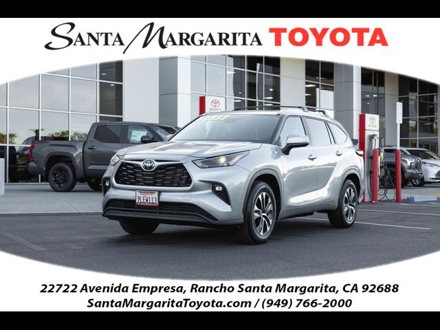 2024 Toyota Highlander LE