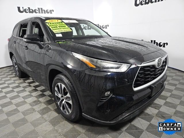 2024 Toyota Highlander LE