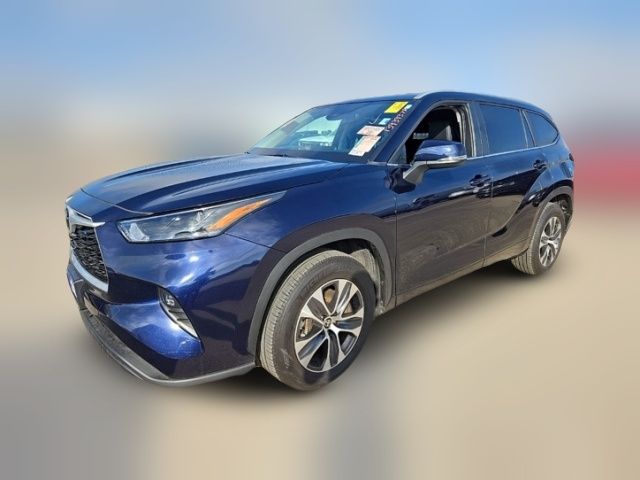 2024 Toyota Highlander XLE