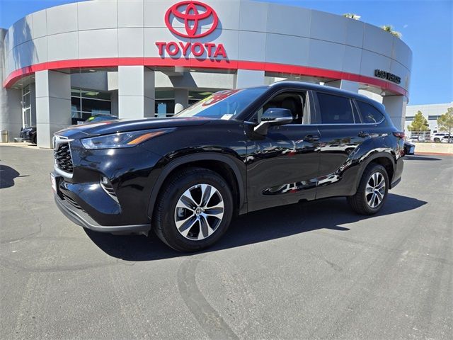 2024 Toyota Highlander XLE