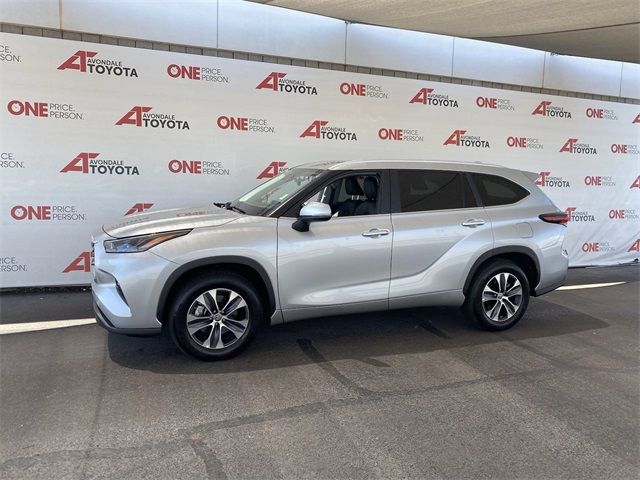 2024 Toyota Highlander XLE