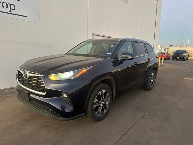 2024 Toyota Highlander XLE