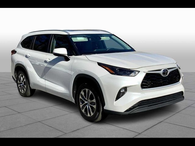 2024 Toyota Highlander XLE