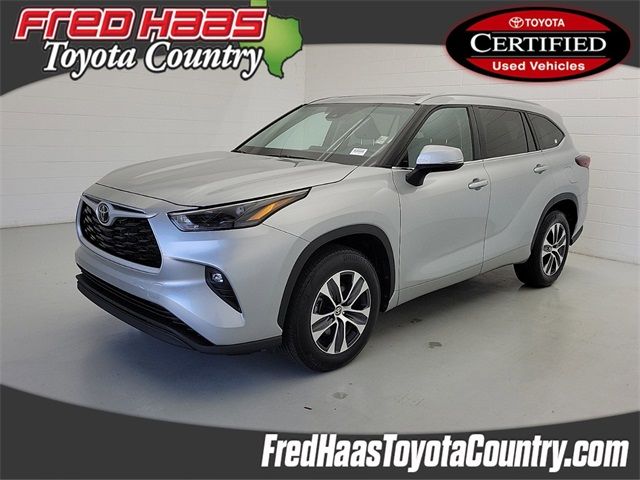 2024 Toyota Highlander XLE