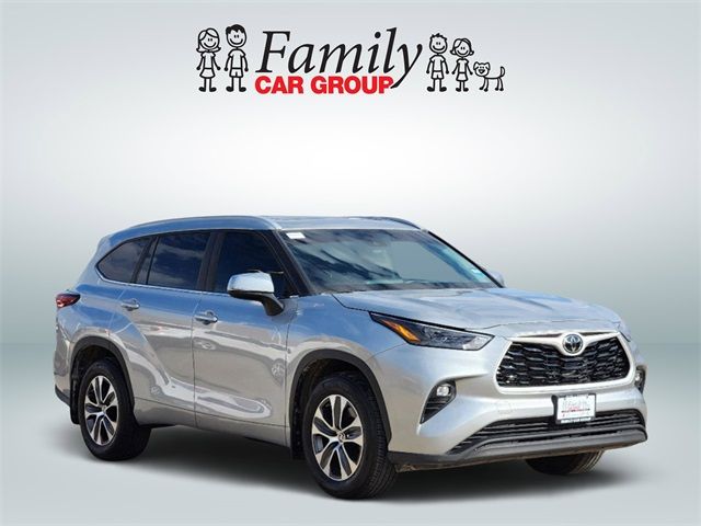 2024 Toyota Highlander XLE