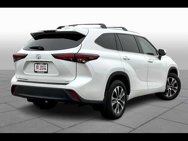 2024 Toyota Highlander XLE