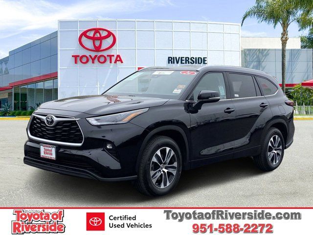 2024 Toyota Highlander XLE