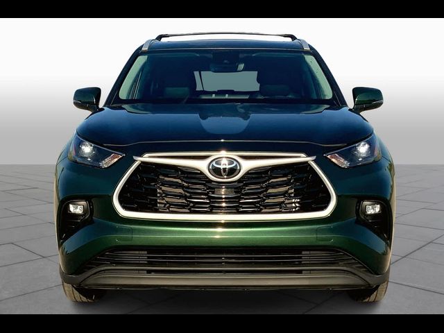 2024 Toyota Highlander XLE