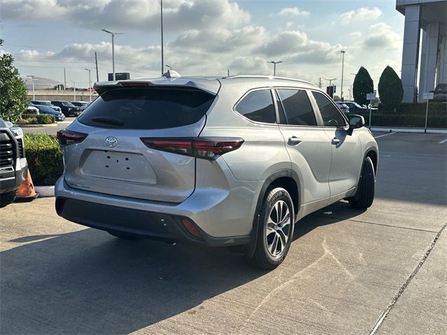 2024 Toyota Highlander XLE