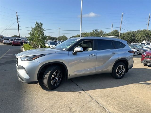 2024 Toyota Highlander XLE